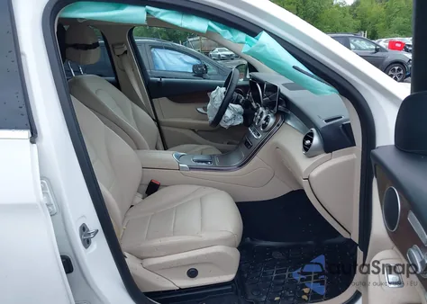 2022 Mercedes-Benz Glc 300 4Matic from USA, damaged, VIN W1N0G8EB4NV342798